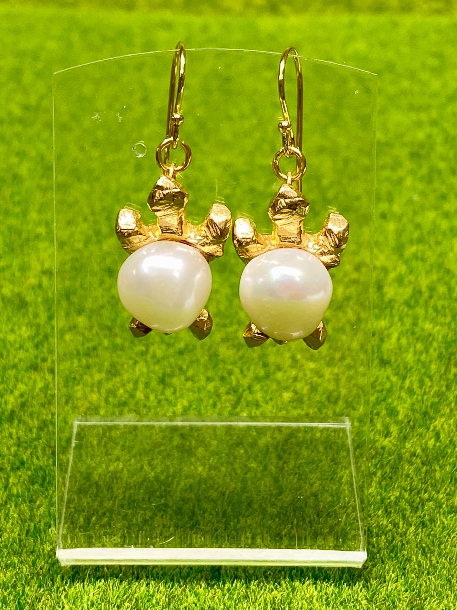 陸亀バロックパールフレンチピアス　k18メッキ仕様